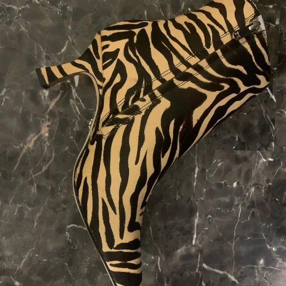 SAM EDELMAN Zebra Print Ankle Boots NWB!!!! - Picture 7 of 9